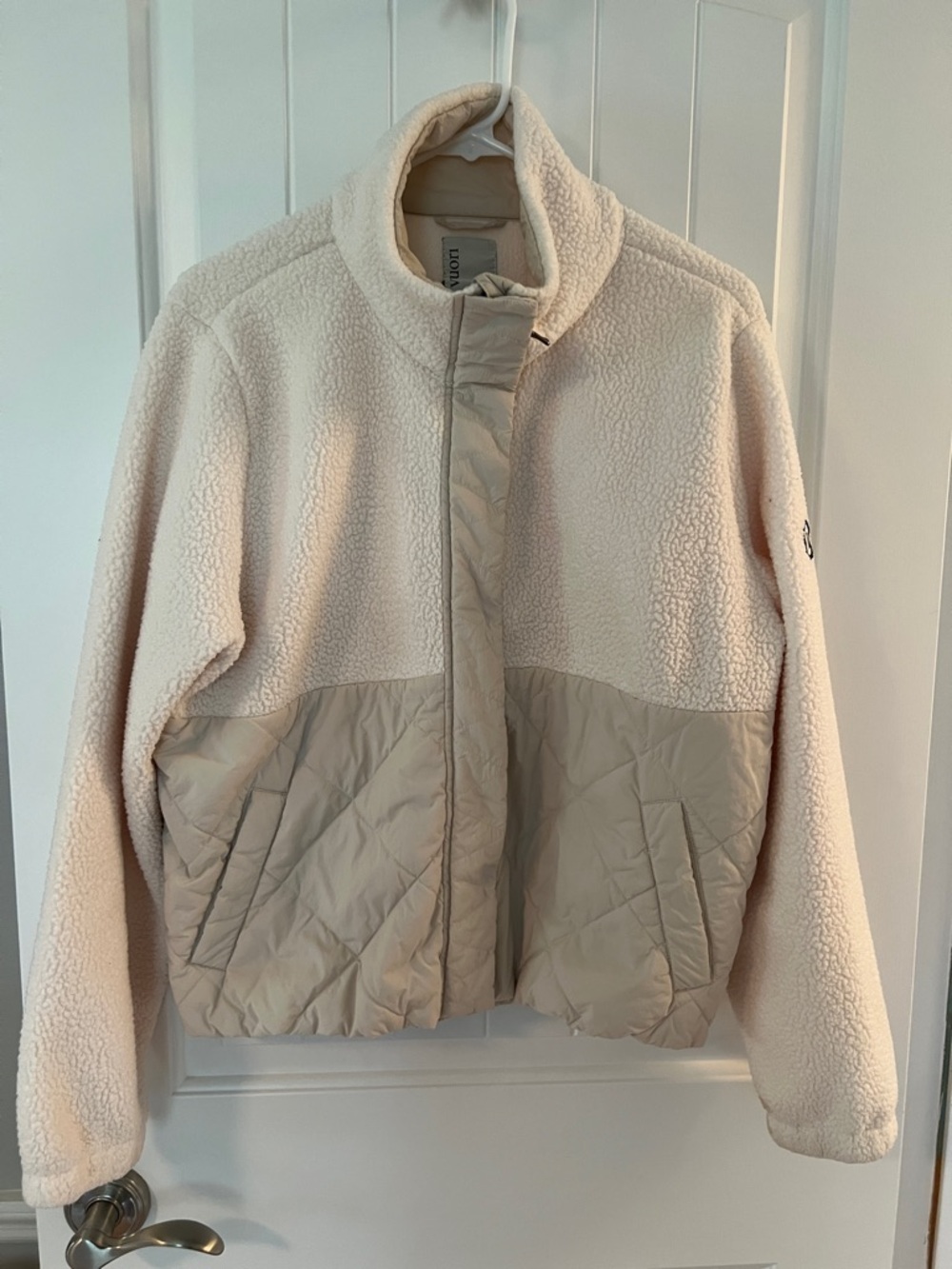 Vuori Cream Two-Tone Teddy Quilted Jacket